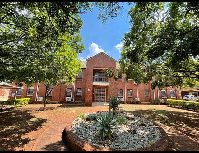 BUSINESS FOR SALE IN DIE HOEWES